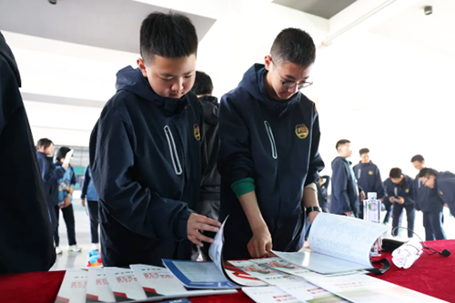 科技节7.png 科技节7.png