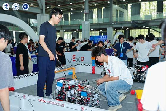 VEX U比赛图123.jpg VEX U比赛图123.jpg